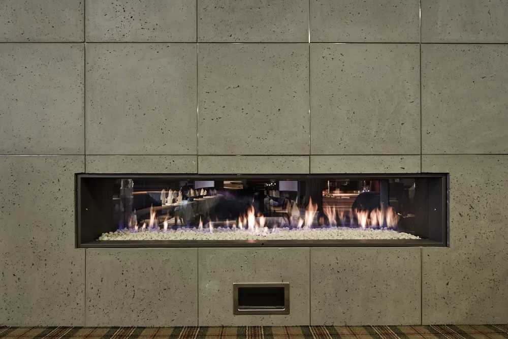 Betonowe płyty na ścianę concreAte ash 120 x 60 cm wymiary niestandardowe — Hotel Bristol / Busko Zdrój