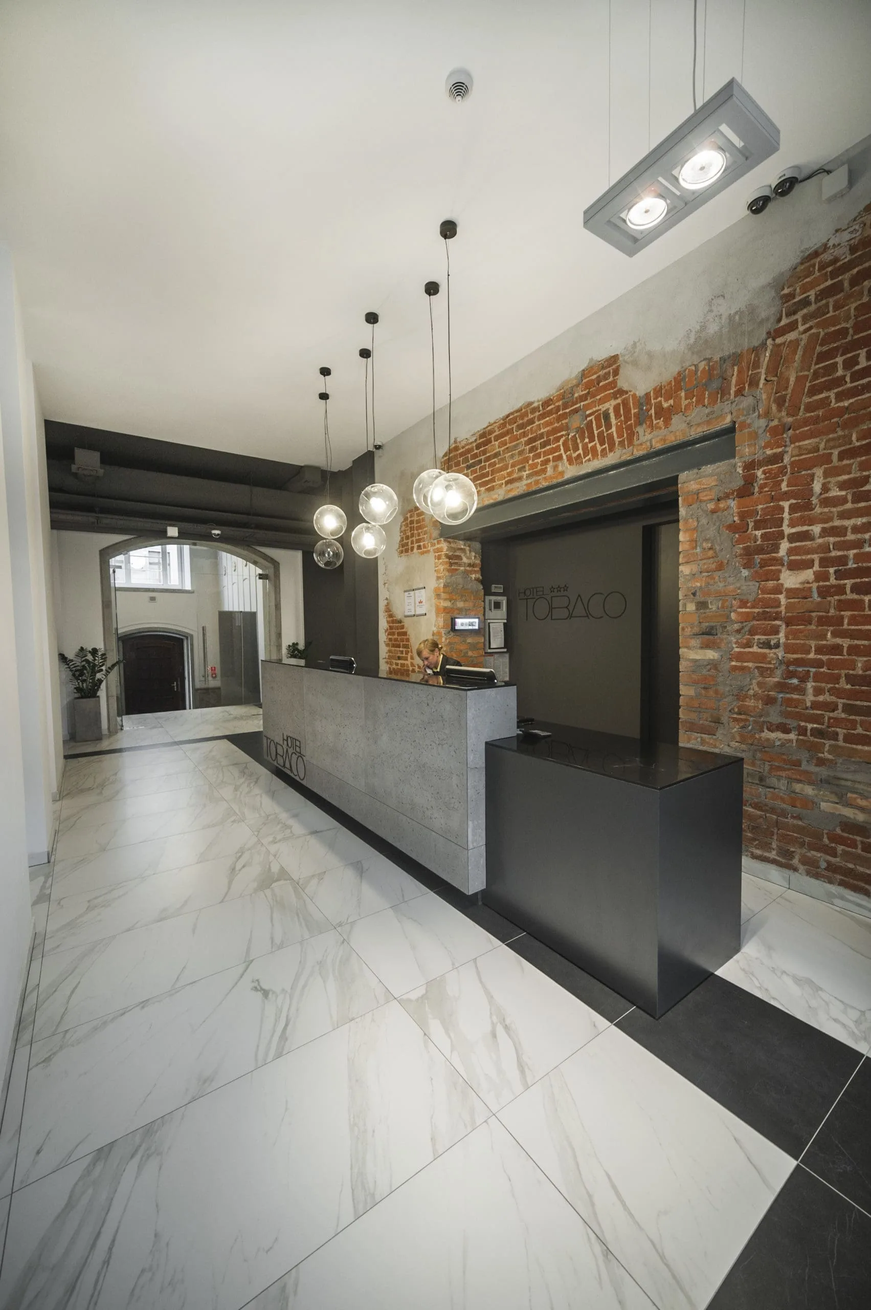 Beton architektoniczny — hotel Hotel Tobaco / Łódź