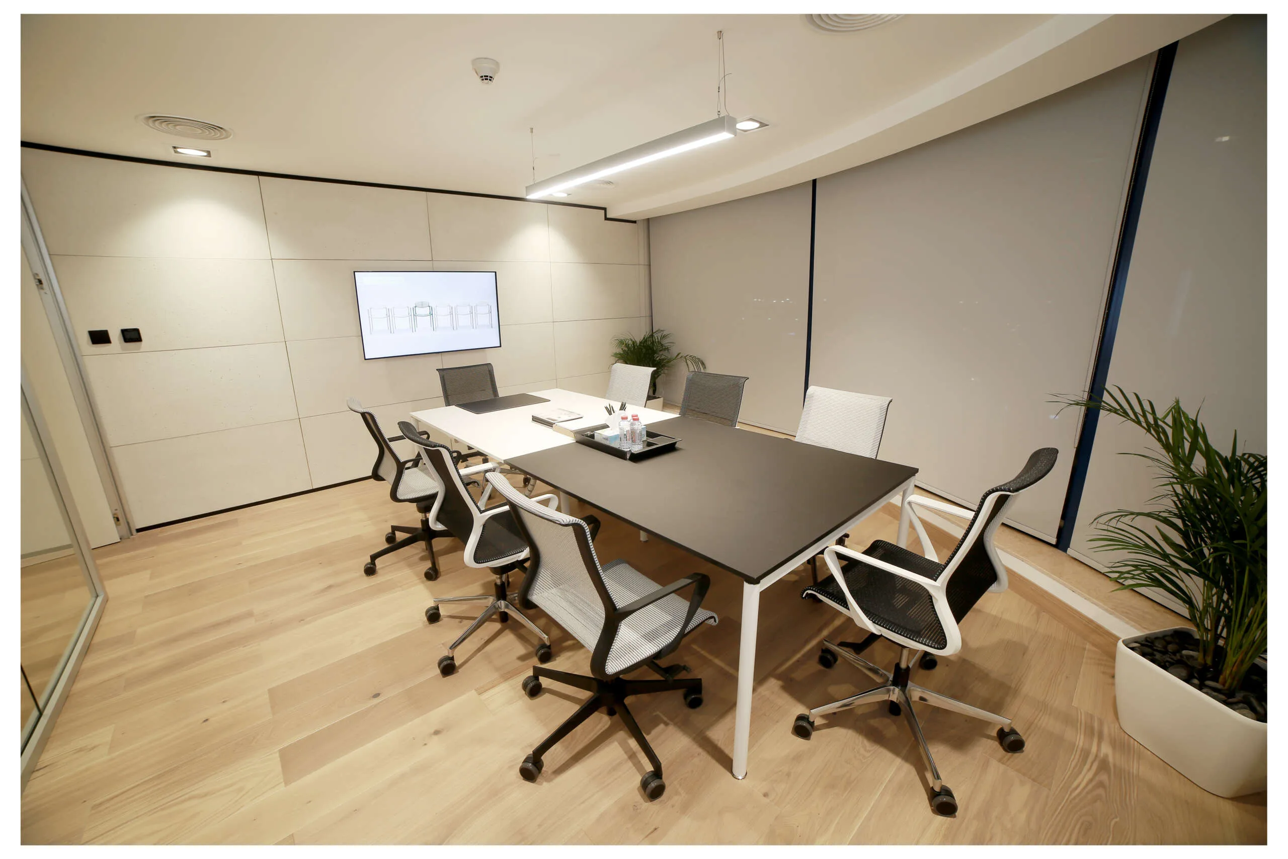 Mg Gallery Showroom / Dubaj — beton architektoniczny ConcreAte