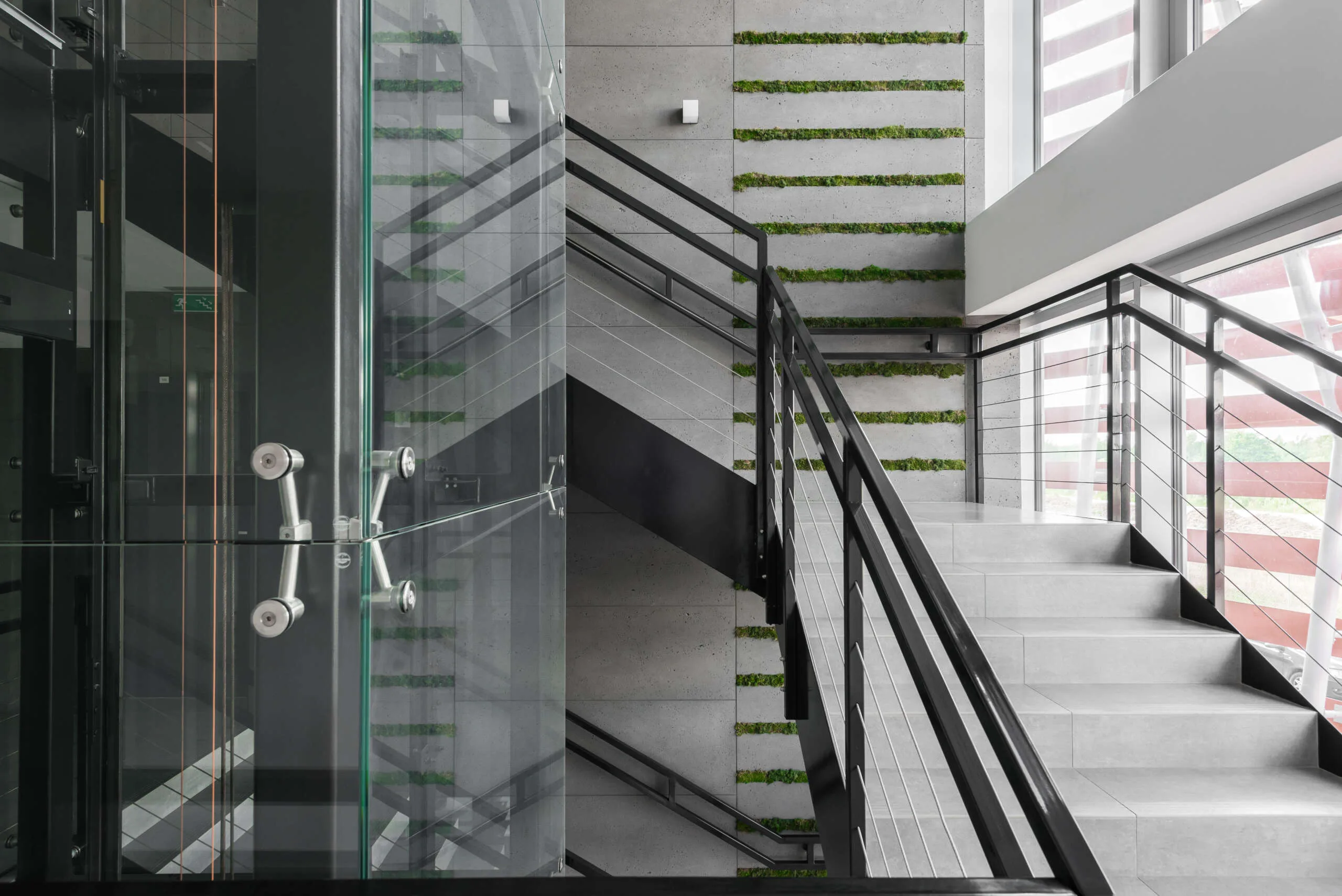 Ściana z betonu architektonicznego concreAte sable wymiary standardowe 120x60 i 150x60 — Rest Urbis / Jasionka